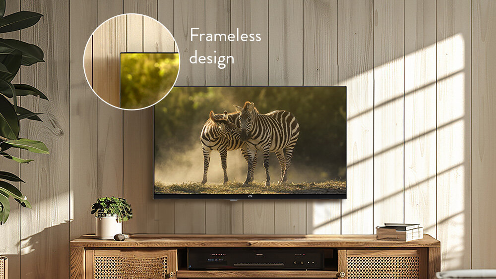 Telewizor JVC LT-32VDF5400 - Stylowy bezramkowy ekran, telewizor zawieszony na ścianie w salonie, kadr na ramkę telewizora, Smukła konstrukcja, czarna kolorystyka