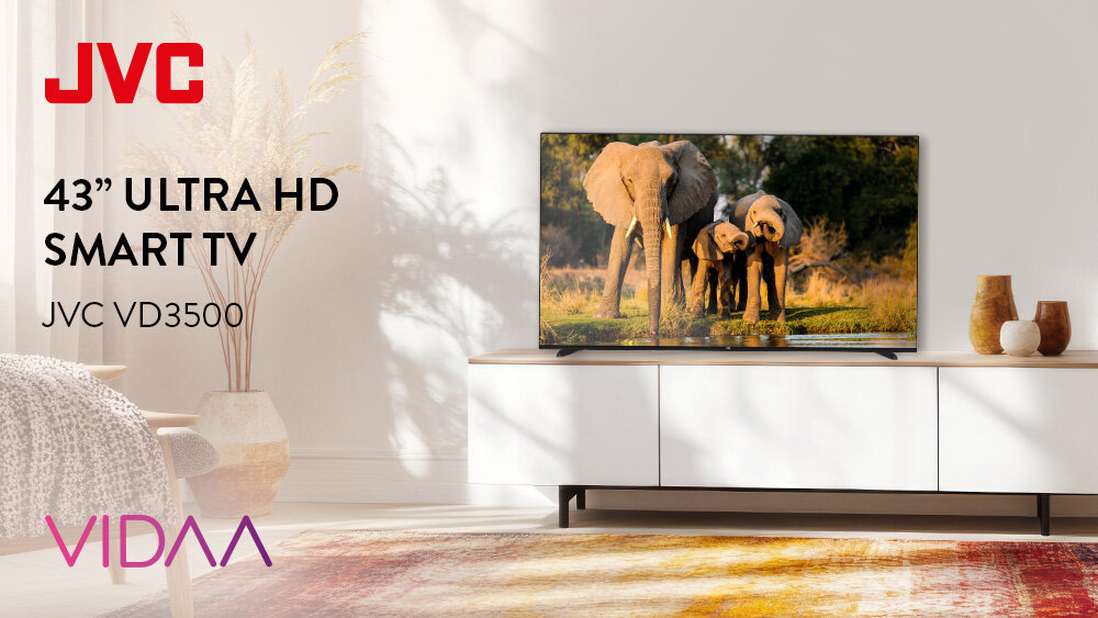 Telewizor JVC LT-43VD3500 - UHD i inteligentne funkcje, telewizor stojący na komodzie w salonie