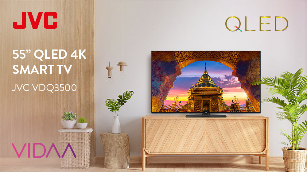 Telewizor JVC LT-55VDQ3500 - Realistyczne kolory, telewizor stojący na komodzie w salonie