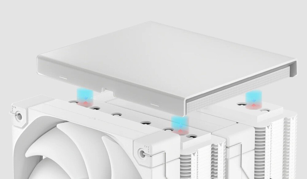 Chłodzenie CPU DEEPCOOL AK620 Digital Pro Zbliżenie na system montażu górnego panelu, który jest uniesiony nad radiatorami, pokazujące cztery magnetyczne punkty styku z niebieskimi i czerwonymi strzałkami symbolizującymi przyciąganie, co umożliwia bezproblemową instalację bez użycia narzędzi