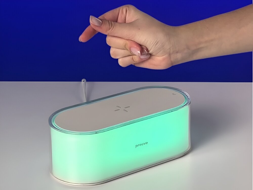 Lampka PROOVE Multicolor Glow LED RGB
            lampka świecąca zielonym światłem na biurku dotykowy panel wybór barwy natężenia szeroka paleta kolorów