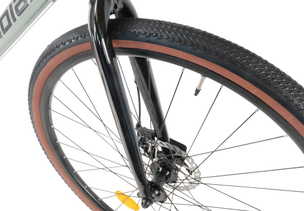 Rower gravel INDIANA Claris M20 28 cali męski Zielony zbliżenie na widelec aluminiowy widelec trwałość sztywna konstrukcja precyzyjne prowadzenie pewniejsze panowanie nad rowerem odporny na korozję waga roweru 13 kg