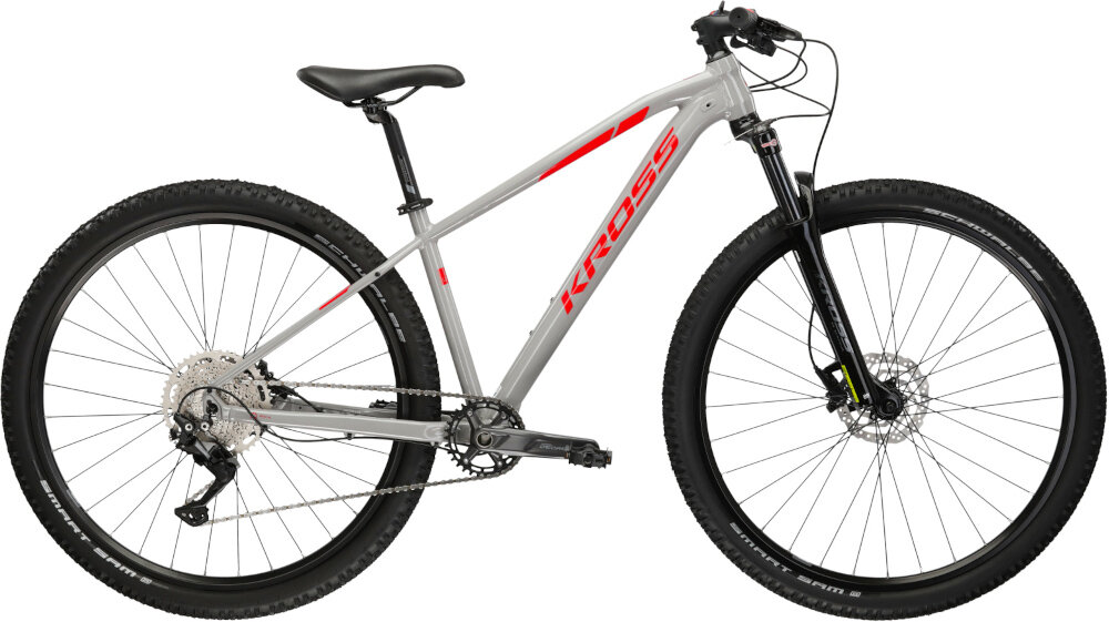 Rower górski MTB KROSS Level 4.0 M17 29 cali męski Szaro-czerwony rower na białym tle widoczny z boku specjalne gwinty możliwość przymocowania uchwytu na bidon