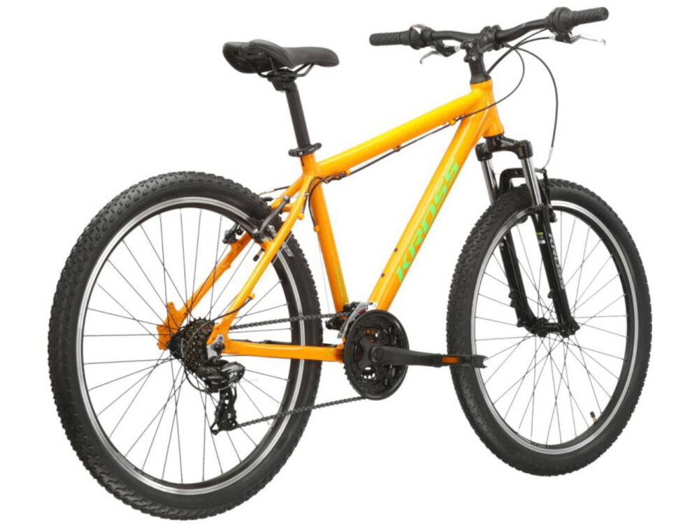 Rower górski MTB KROSS Hexagon 1.0 M19 26 cali męski Pomarańczowo-zielony rower na białym tle widoczny od tyłu po skosie góral pojazd dla sportowców do jazdy wyczynowej uniwersalny dla amatorów zwrotny łatwo wchodzi w zakręty do jazdy w mieście za miastem w lesie na górskim szlaku w błocie nie za głębokim piachu