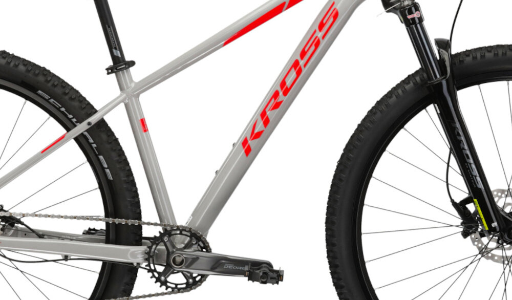 Rower górski MTB KROSS Level 4.0 M20 Prowheel 29 cali męski Szaro-czerwony zbliżenie na ramę 20-calowa aluminiowa ramę rower zwinny lekki łatwo go podnieść odporność na korozję wybór rozmiaru ramy Twój wzrost mierzony w zrelaksowanej pozycji typ roweru dla osób o wzroście od 188 do 195 cm