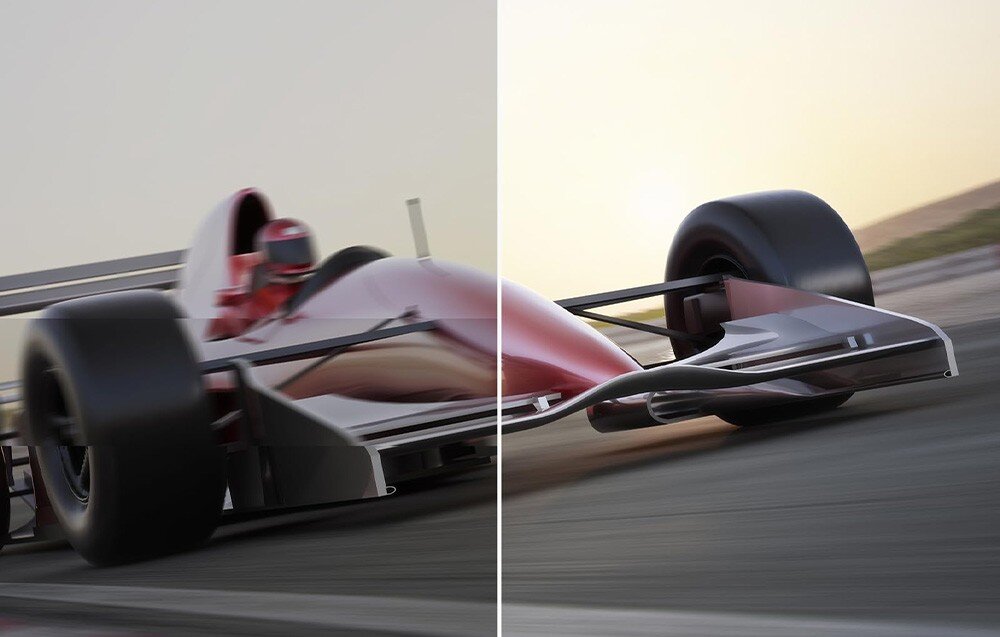 Monitor ARZOPA M1RC Obraz bolidu wyścigowego w ruchu, podzielony na dwie części ukazujące różnice w płynności lub rozmyciu obrazu, pobór energii