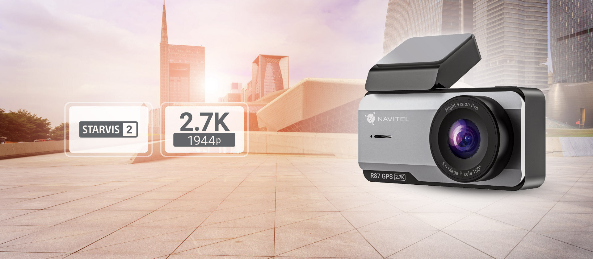 NAVITEL R87 GPS starvix 2 2.7k 1944p kamera od przodu w tle wieżowce