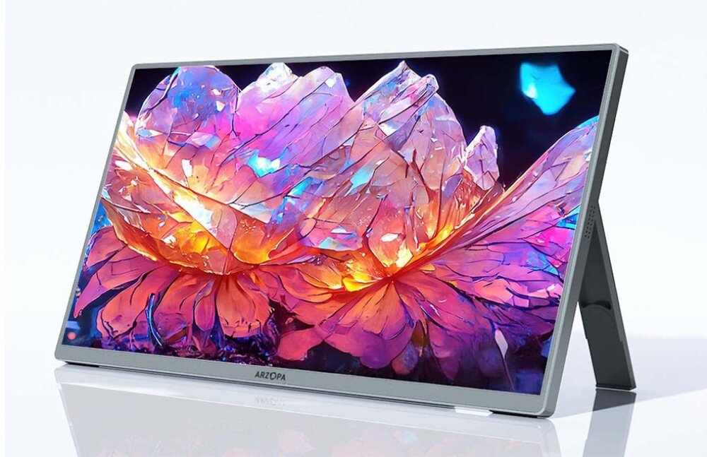 Monitor ARZOPA A3C Pro Ekran z wyświetlonym obrazem kolorowego, krystalicznego kwiatu na tle ciemnego nieba, monitor ustawiony pod kątem na białym tle, opis