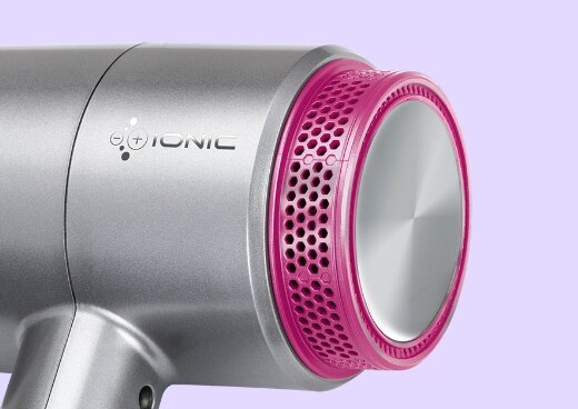 Zbliżenie na tylną część suszarki do włosów MSW-22.