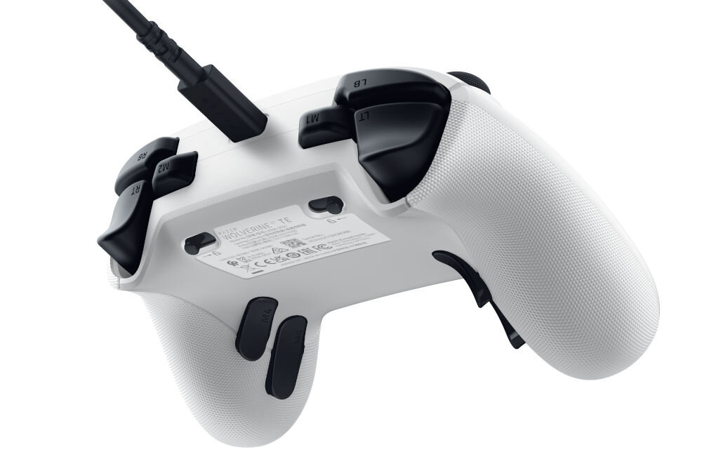 Kontroler RAZER Wolverine V3 Tournament Edition Biały prezentacja pada od tyłu pod kątem na białym tle z kablem przewodowe połączenie tryb turniejowy częstotliwość 1000 Hz aplikacja Razer Controller rozgrywki e-sportowe synchronizacja