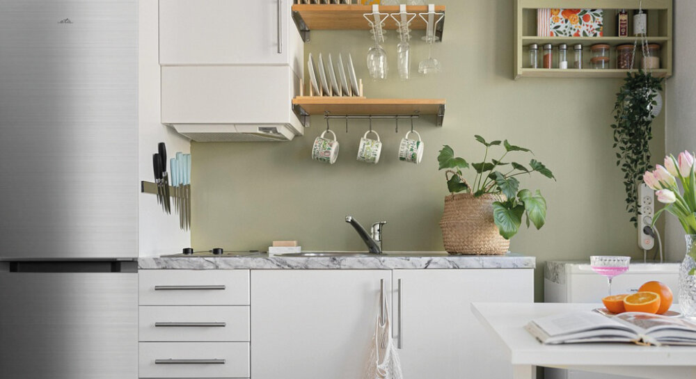 LODÓWKA ETA 275590010E wizualizacja kuchnia lodówka front zamknięta zamrażarka 4-gwiazdkowa mrożenie 2,7 kg/24h bezpieczeństwo przy braku prądu 6 godzin cicha praca 39 dB klasa energetyczna E zużycie energii 195 kWh ekonomiczne rozwiązanie