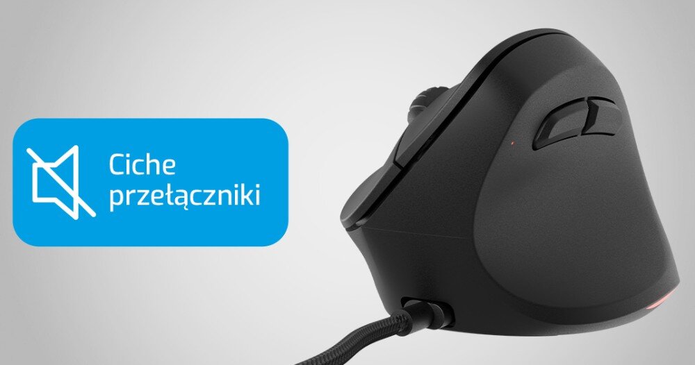 Czarna mysz komputerowa z ergonomicznym kształtem i widocznym przewodem. Obok znajduje się niebieska ikona z symbolem wyciszenia i tekstem \'Ciche przełączniki\'.