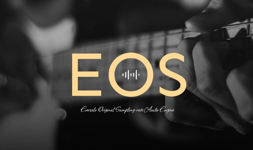 Streamer odtwarzacz sieciowy EVERSOLO DMP-A6 Master Edition Gen 2 - Silnik dźwięku EOS, logo EOS, osoba z gitarą w ręku