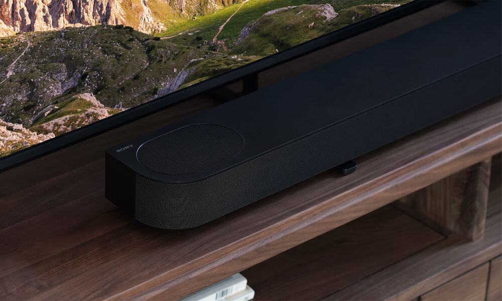 Soundbar SONY HT-BD60 Czarny soundbar stojący na szafce pod telewizorem głębokie basy Digital Sound Enhancement Engine łączność Bluetooth 5.3