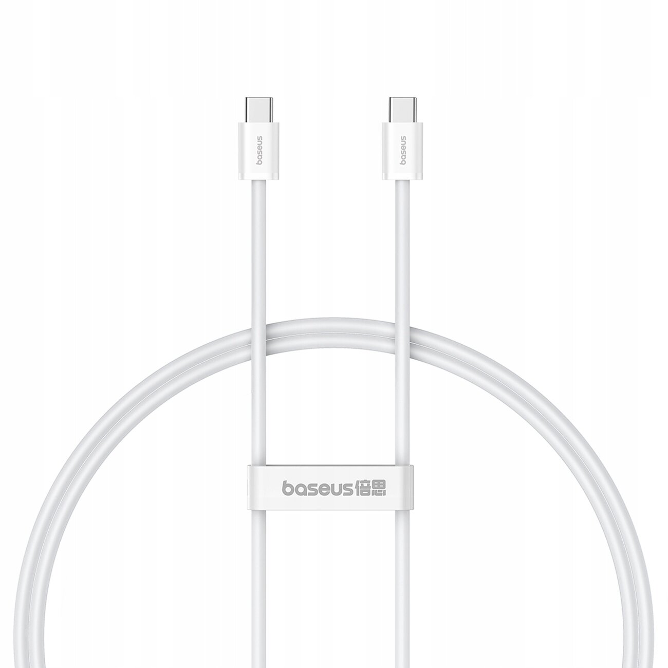 Na obrazie widoczny jest biały kabel USB-C do USB-C z logo \'baseus\' na złączu. Kabel jest zwinięty i ma długość 1 metra.