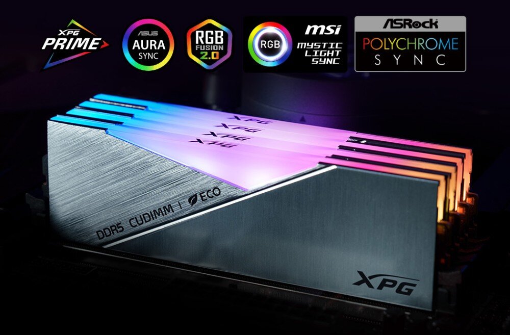 Pamięć RAM ADATA XPG Lancer RGB Cztery moduły pamięci z widocznymi powyżej logotypami systemów sterowania oświetleniem takich jak 'Aura Sync' czy 'Mystic Light'