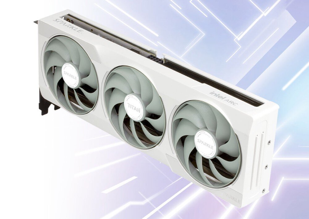 Komputer MAD DOG DIAXID605-W-I04DR32 Karta graficzna w kolorze białym z trzema dużymi wentylatorami. Obudowa z zaokrąglonymi krawędziami. W górnym rogu widoczny napis 'intel ARC'. Tło ma abstrakcyjny, futurystyczny wzór z jasnymi liniami