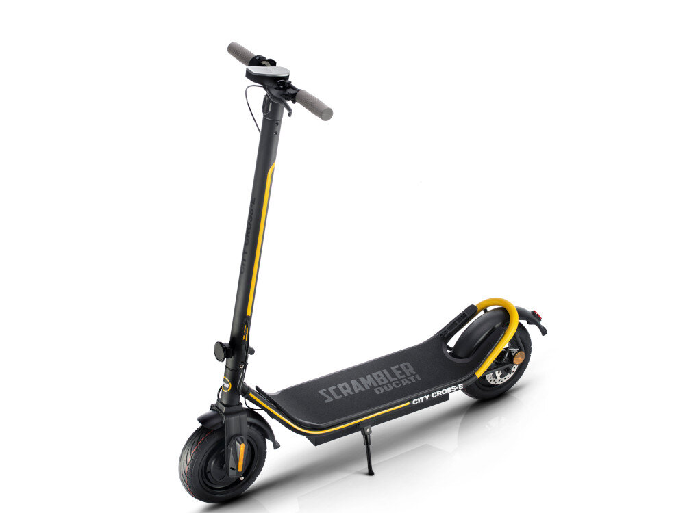 Hulajnoga elektryczna DUCATI Scrambler City Cross-e mocny bezszczotkowy silnik moc prędkość minimalna konserwacja niskim stopniem zużycia bardzo cichy