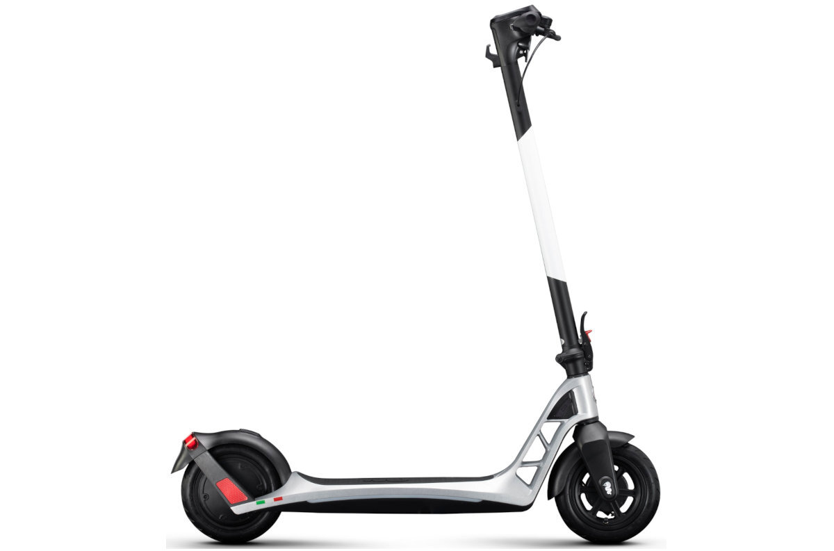 Hulajnoga elektryczna ALFA ROMEO Aro 2022 Biały zaskakujaca mobilnoscia