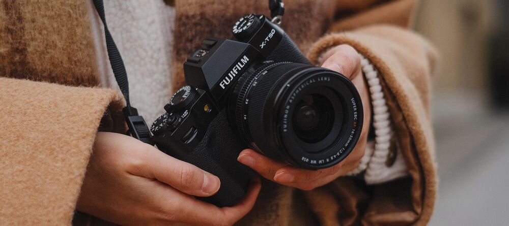 FUJIFILM X-T50 lekki korpus 438g mobilna fotografia podróżna
