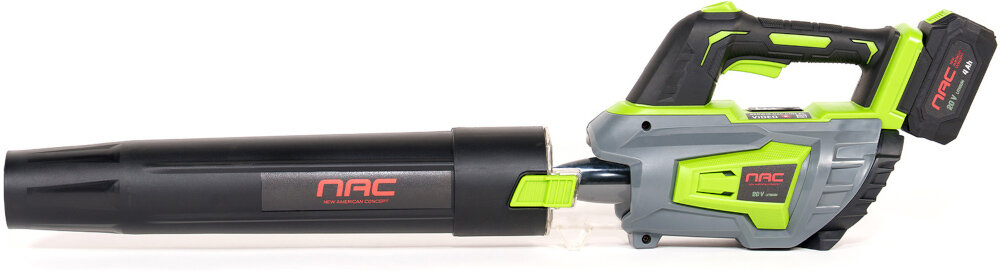 Dmuchawa do liści akumulatorowa NAC 20V BB20-B40-S Aku 4.0Ah dmuchawa na białym tle widoczna z boku waga 2,2 kg ułatwia manewrowanie i przenoszenie ogranicza zmęczenie rąk i pleców nie wymaga pasa ani worka obsługa jest intuicyjna