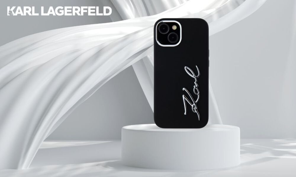Etui KARL LAGERFELD Silicone Metal Script Logo do Apple iPhone 15 Czarny smartfon w etui na postumencie, logo marki w tle
