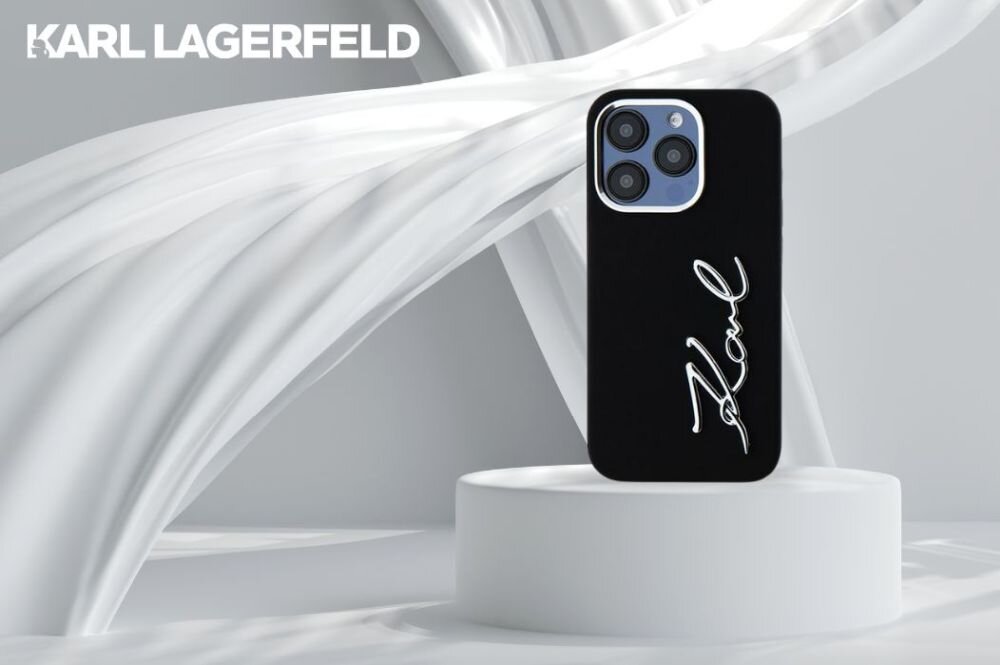 Etui KARL LAGERFELD Silicone Metal Script Logo do Apple iPhone 15 Pro Max Czarny smartfon w etui na postumencie, logo marki w tle