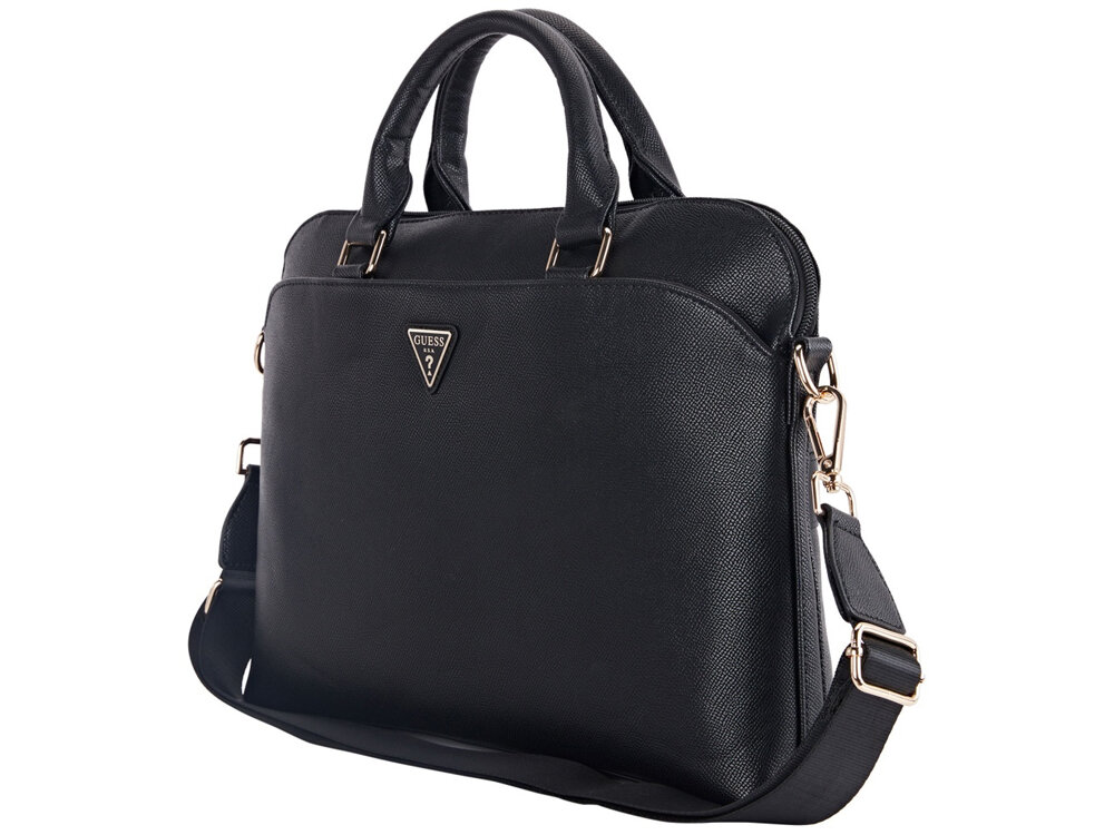 Torba GUESS Grained Zipper Pocket Triangle Logo 15 Czarny dodatek zatrzaski komora przegrody zawartość czarna torba stoi bokiem log rączki pasek główna kieszeń zamykana na zamek błyskawiczny kieszonki z przodu i z tyłu na zatrzaski wewnętrzne przegrody regulowany pasek na ramię pasek na walizkę 
