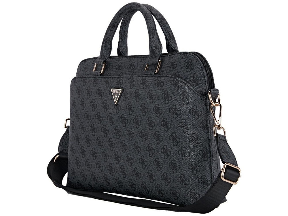 Torba GUESS 4G Zipper Pocket Triangle Logo 15 cali Czarny uchwyt wymiary komfort bagaż czarna torba stoi bokiem wzory uchwyt pasek białe tło regulowany pasek na ramię komfort noszenia specjalny pasek na walizkę podczas podróży na licencji marki GUESS 42,5 x 27,5 x 4 cm
