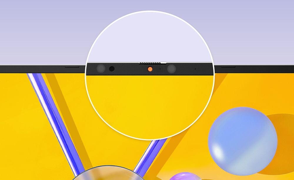 Ekran z niebieskim balonem na żółtym tle z fizyczną zasłoną kamery zasłaniającą obiektyw - Zintegrowana osłona prywatności dla kamery internetowej