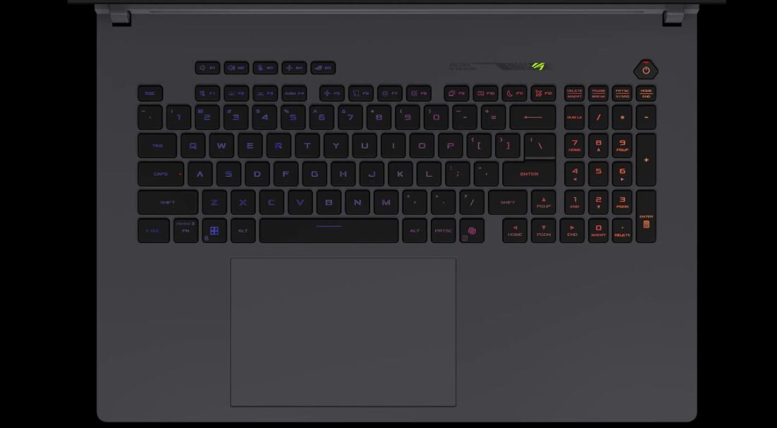Laptop ASUS ROG Strix G16 - Zbliżenie na klawiaturę z podświetlenie RGB