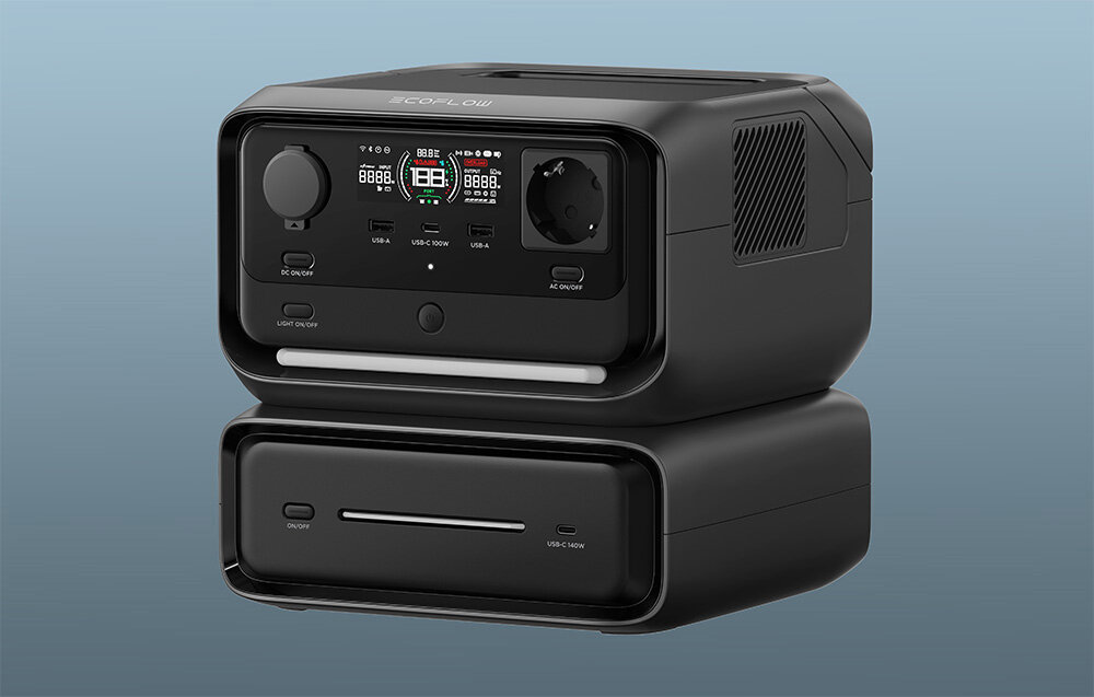 Stacja zasilania ECOFLOW River 3 Max 572 Wh Bank energii, Przenośna stacja zasilania, Stacja stoi pionowo, pokazana od frontu prawo skos