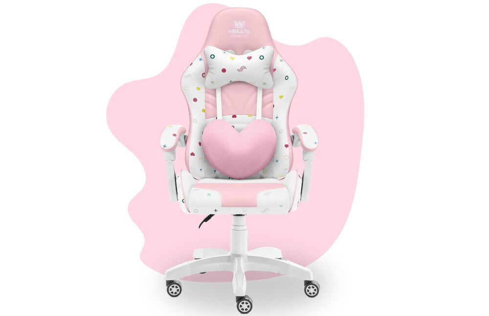 Fotel gamingowy w kolorach różowym i białym z poduszką w kształcie serca oraz wzorami w różnych kolorach. Na zagłówku widoczne jest logo z napisem \'HELL\'S CHAIR\'.