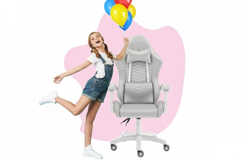 Fotel HELL'S CHAIR HC-1000 Kids Szary prezentacja fotela od przodu na różowo-białym tle obok dziecko z balonami wymiary stabilność