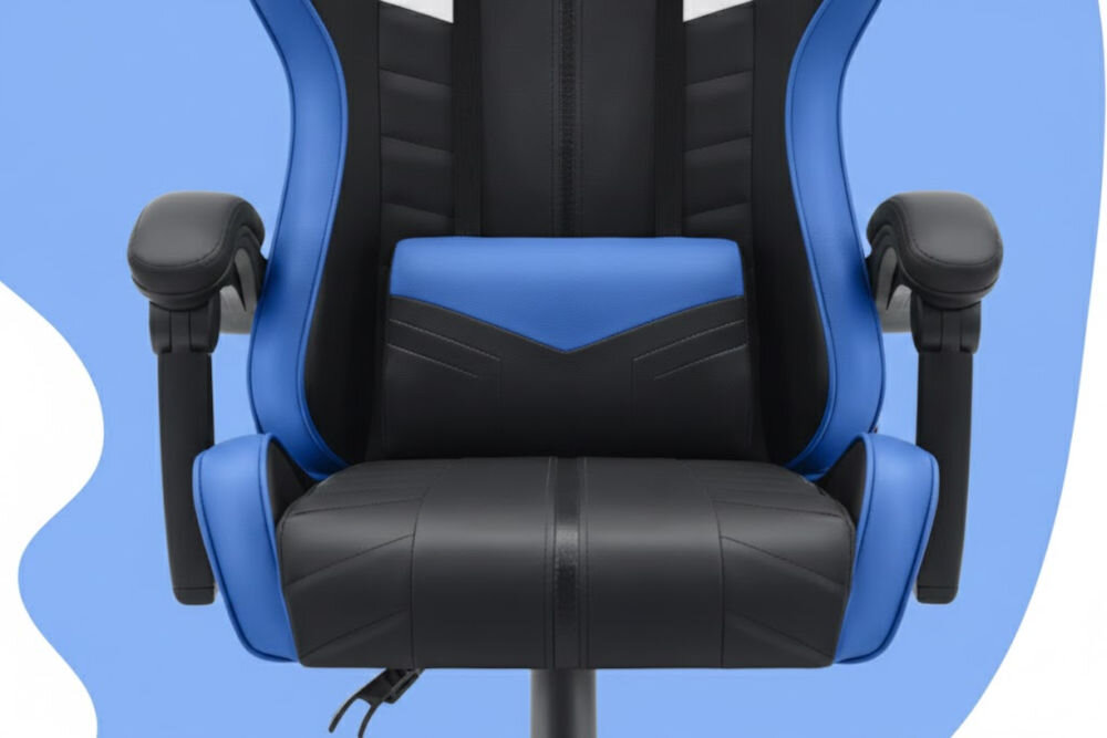 Fotel HELL'S CHAIR HC-1004 Kids Czarno-niebieski zbliżenie na siedzisko i poduszkę fotela niebiesko-białe tło dbałość o elementy trwała i praktyczna ekoskóra HDPL profilowana poduszka pod lędźwie tapicerowane podłokietniki