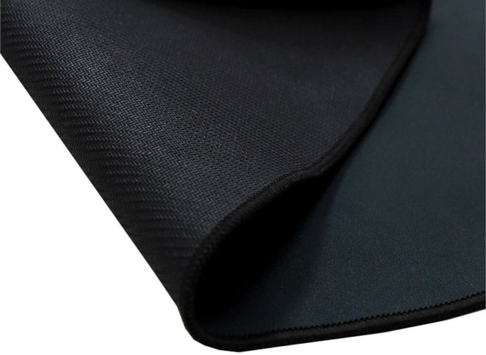 Mata pod fotel HELL'S CHAIR Rainbow Czarny (kolorowe elementy) zblizenie na antypoślizgowy spód maty białe tło antypoślizgowa tkanina na bazie gumy utrzymanie w miejscu stabilność