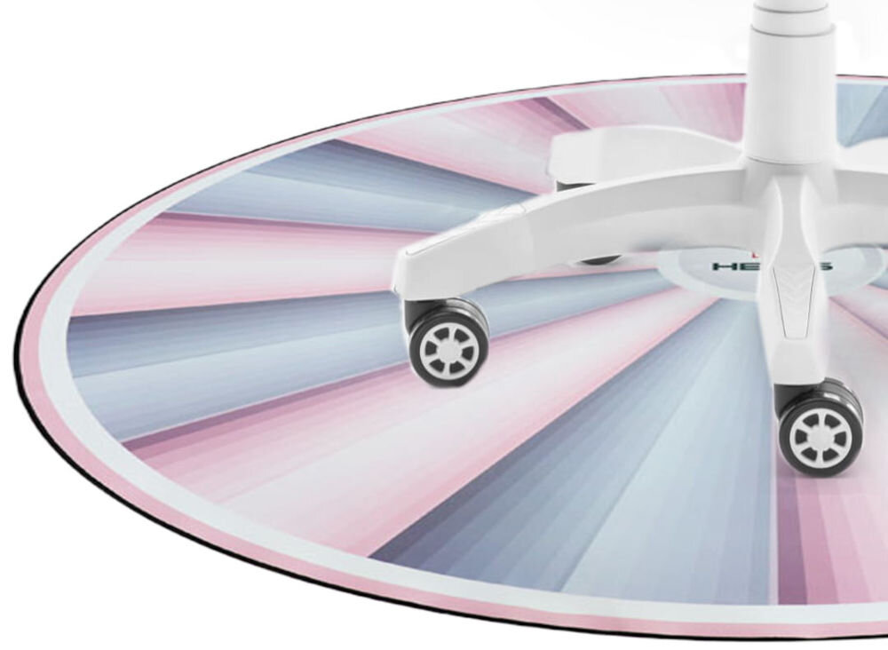 Mata pod fotel HELL'S CHAIR Rainbow Szaro-różowy zbliżenie na część maty na białym tle na niej fotel gładka powierzchnia swobodne ruchy fotela usprawnia działanie kółek ergonomia