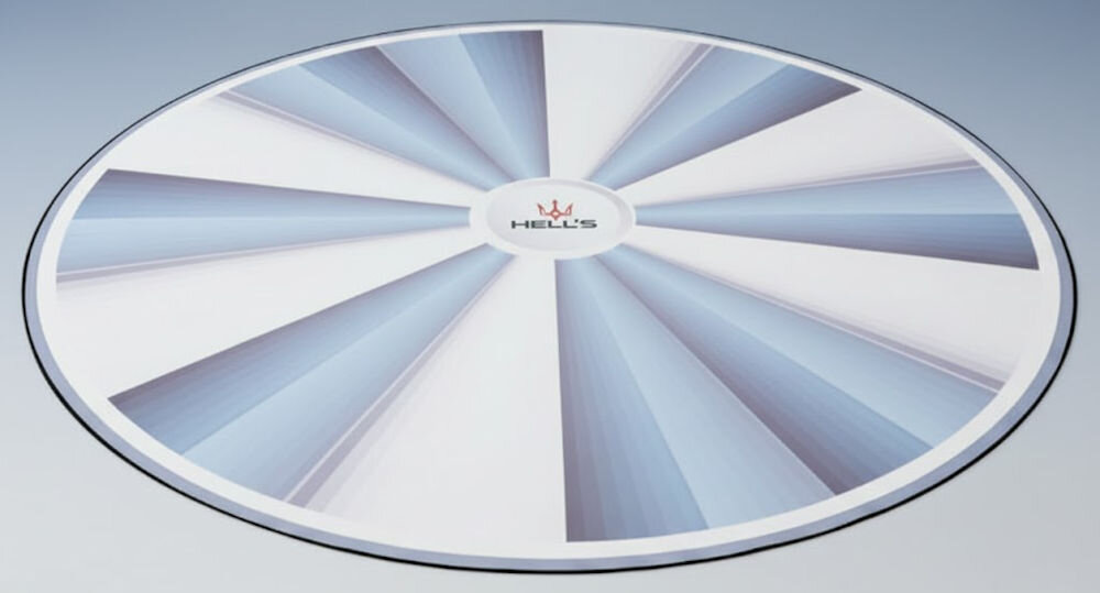 Mata pod fotel HELL'S CHAIR Rainbow Biało-szary prezentacja maty na niebieskim tle z gradientem funkcjonalny dodatek na lata praktyczny element wyposażenia pomaga utrzymać porządek indywidualny styl