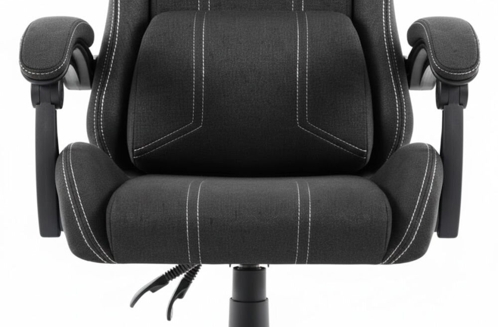 Fotel gamingowy HELL'S CHAIR HC 1014 Czarny zbliżenie na siedzisko i poduszkę fotela jasne tło dbałość o elementy trwała i praktyczna tkanina poduszka pod lędźwie tapicerowane podłokietniki