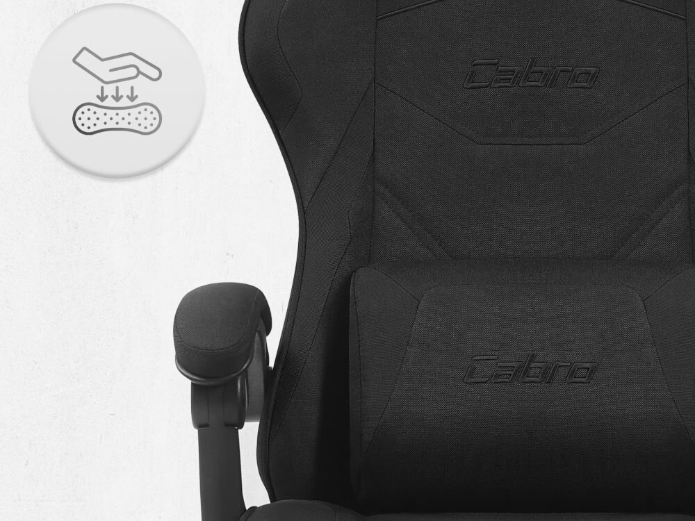 Fotel CABRO C502 Czarny Zbliżenie na oparcie i podłokietnik fotela z ikoną dłoni naciskającej miękką piankę wypełniającą fotel gamingowy z oddychającą tapicerką z tkaniny