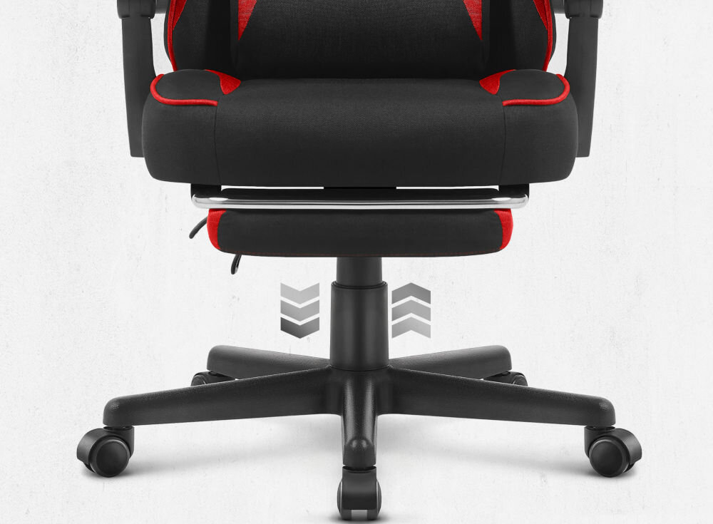 Fotel CABRO C502 Czarno-Czerwony Zbliżenie na dolną część fotela, prezentujące pięcioramienną podstawę, kółka oraz mechanizm podnośnika gazowego fotel gamingowy z regulacją wysokości siedziska gazowym siłownikiem