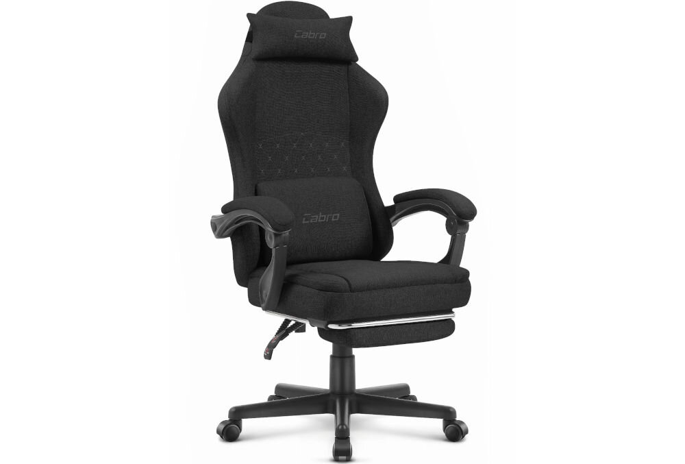 Fotel CABRO C503 Czarny prezentacja fotela na jasnym tle od przodu pod kątem fotel gamingowy z dopasowanymi wymiarami do biurka