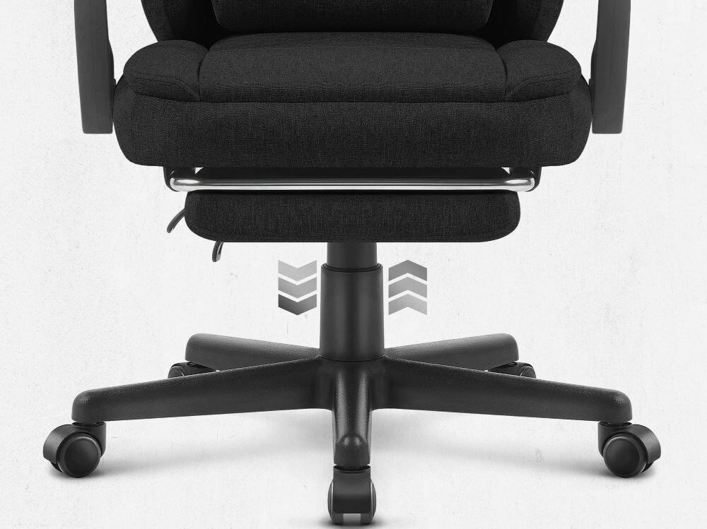 Fotel CABRO C503 Czarny Zbliżenie na dolną część fotela, prezentujące pięcioramienną podstawę, kółka oraz mechanizm podnośnika gazowego fotel gamingowy z regulacją wysokości siedziska gazowym siłownikiem