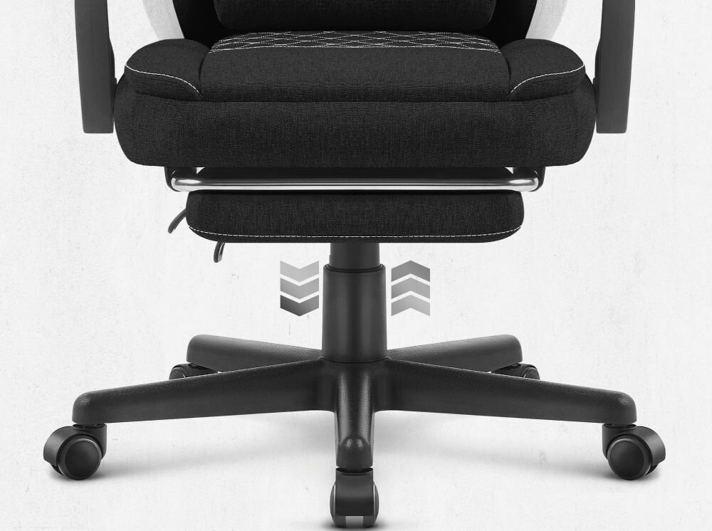 Fotel CABRO C503 Czarno-biały Zbliżenie na dolną część fotela, prezentujące pięcioramienną podstawę, kółka oraz mechanizm podnośnika gazowego fotel gamingowy z regulacją wysokości siedziska gazowym siłownikiem