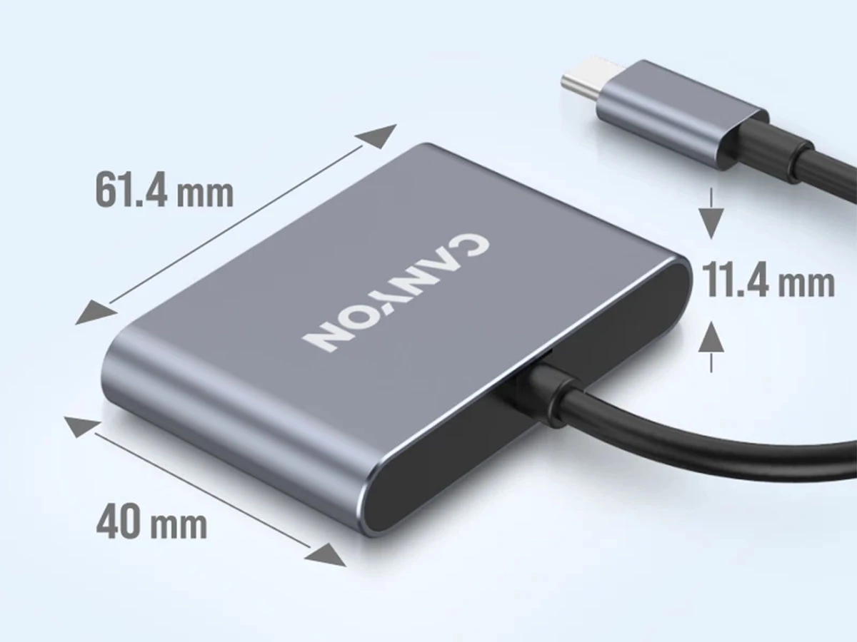 Obraz przedstawia ciemnoszary hub USB-C z logo \'CANYON\' na powierzchni. Wymiary urządzenia to 61.4 mm na 40 mm na 11.4 mm.