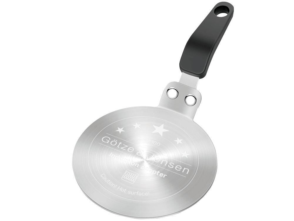 Adapter do płyt indukcyjnych GÖTZE&JENSEN CA100 Stalowy adapter do płyt indukcyjnych Götze & Jensen CA100 z czarnym, ergonomicznym uchwytem, widoczny na białym tle.