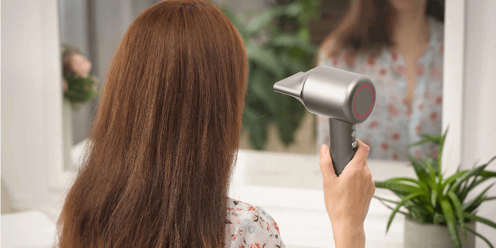 Suszarka SENCOR SHD 8510SL 1500 W dla wymagających silnik BLDC prędkość obroty czas szybkie i równomierne suszenie Ergonomiczna konstrukcja z intuicyjnym układem przycisków