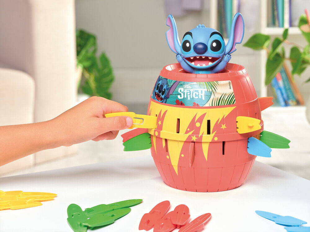 Gra towarzyska TOMY Pop Up Stitch T73772 cały zestaw do gry wkładanie mieczyka do beczki ze stichem