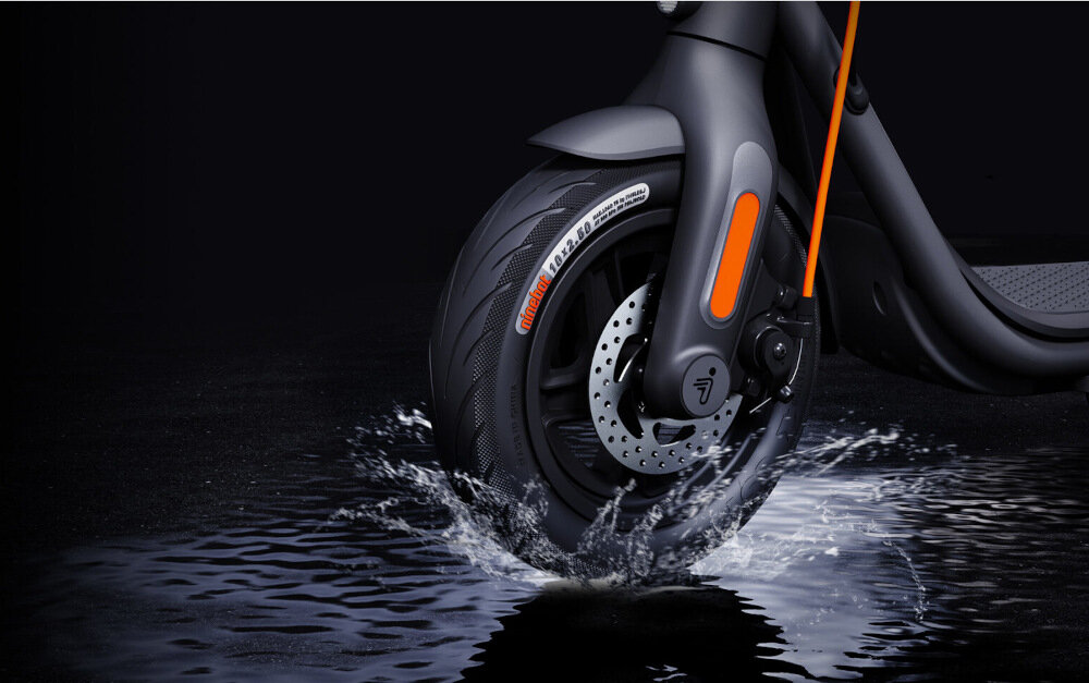 Hulajnoga elektryczna SEGWAY Ninebot KickScooter F2 Plus Czarny konstrukcja ze stali o wysokiej wytrzymalosci standard pyloszczelnosci IPX5 jazda w kazdych warunkach pogodowych