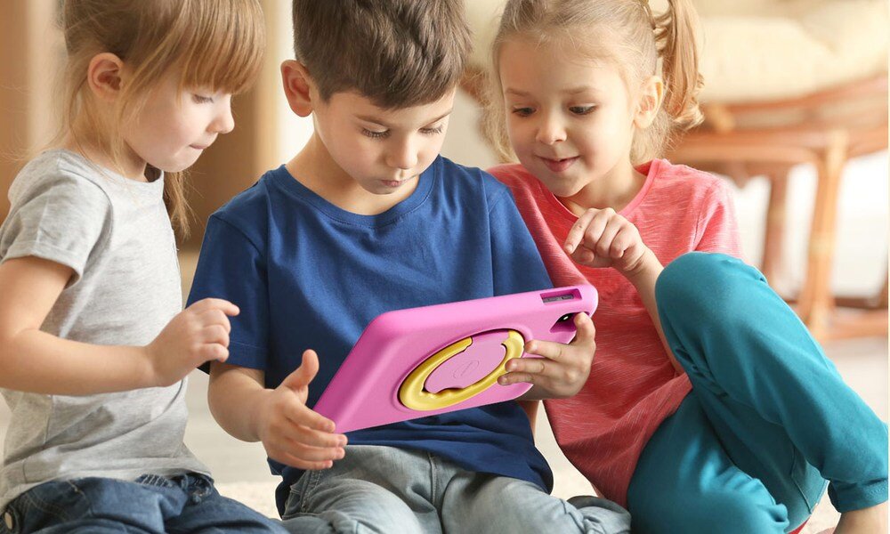 Tablet BLACKVIEW Tab 60 Pro Kids 10.1 dzieci korzystają z tabletu grubość lekki cienki  kształt